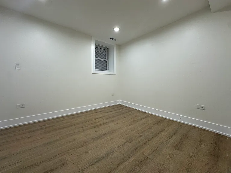 4338 N Clarendon Ave #GS — Photo 22