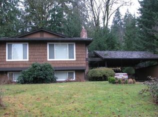 215 Capella Dr NW, Issaquah, WA 98027