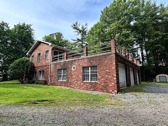 2nd image of 991 River Rd
