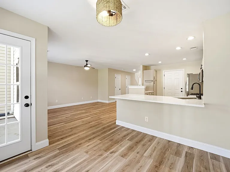 11112 Saintsbury Pl — Photo 15