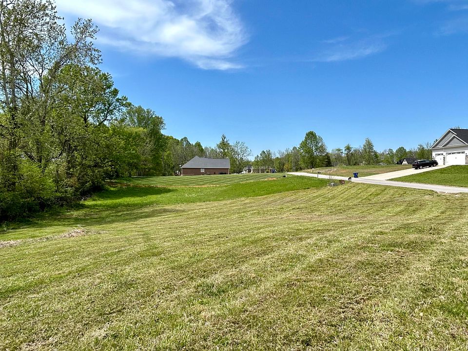 1st image of 17 & 18 Barrington Dr