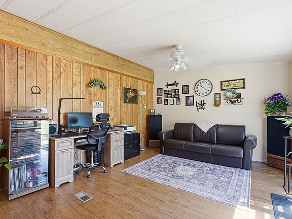 5th image of 38706 N 140th Pr NW