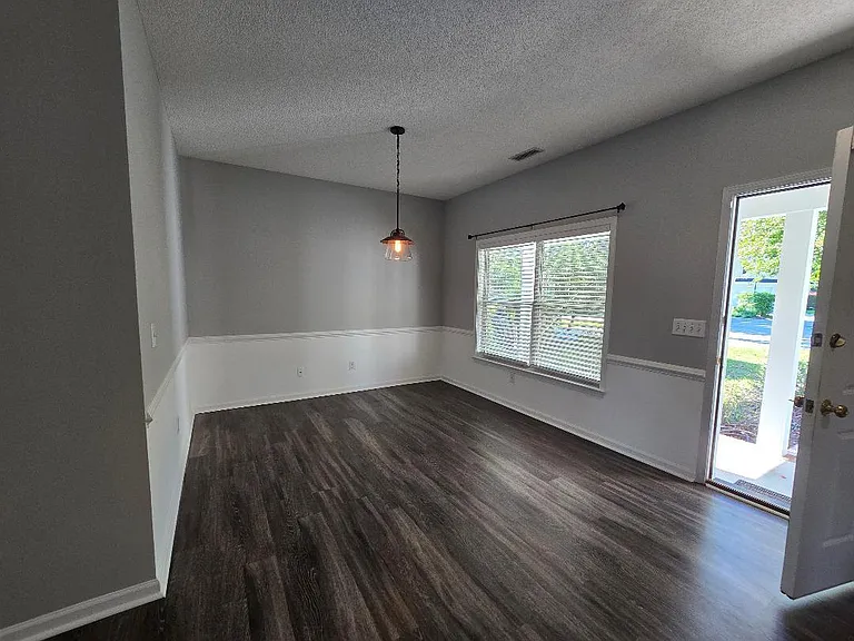 1566 Clark Sound Cir — Photo 7