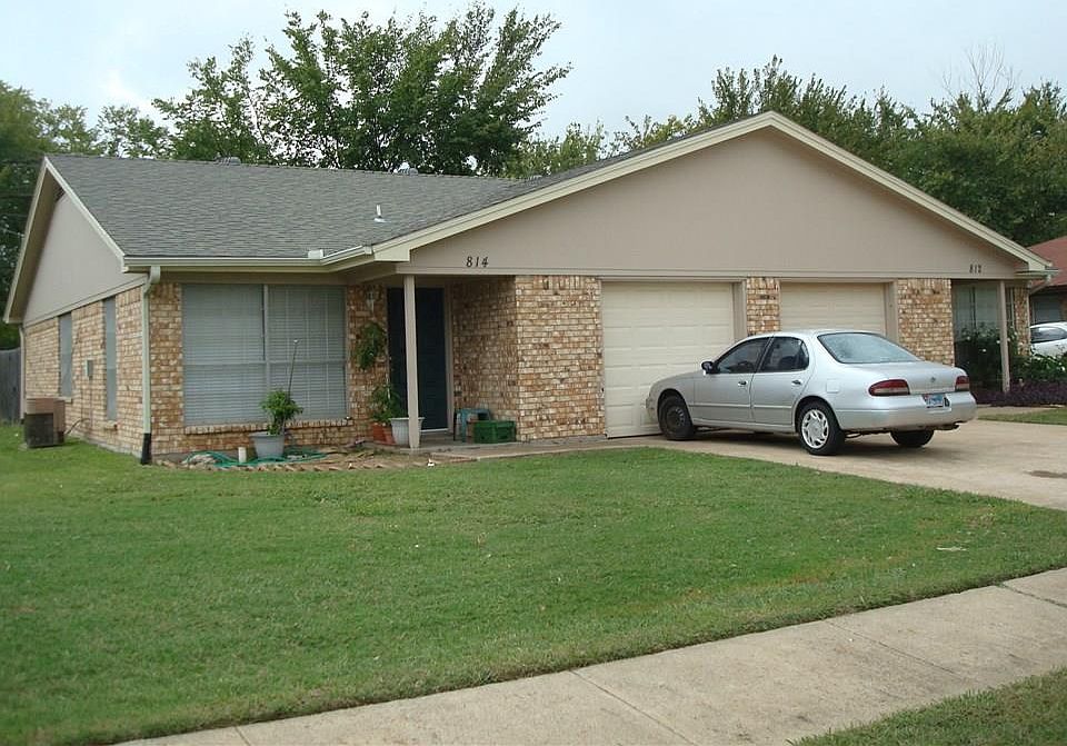 1st image of 814 Windcrest Dr