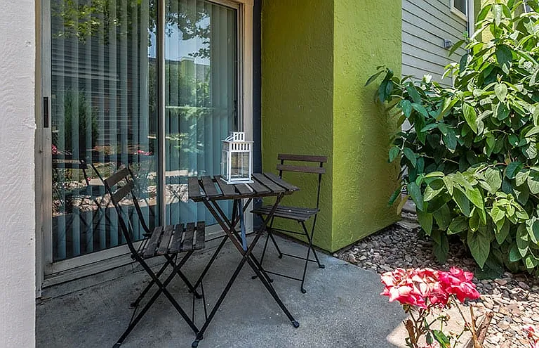 Sundance Apartments — Photo 8