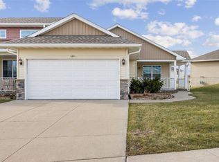 6341 Muirfield Dr SW, Cedar rapids, IA 52404