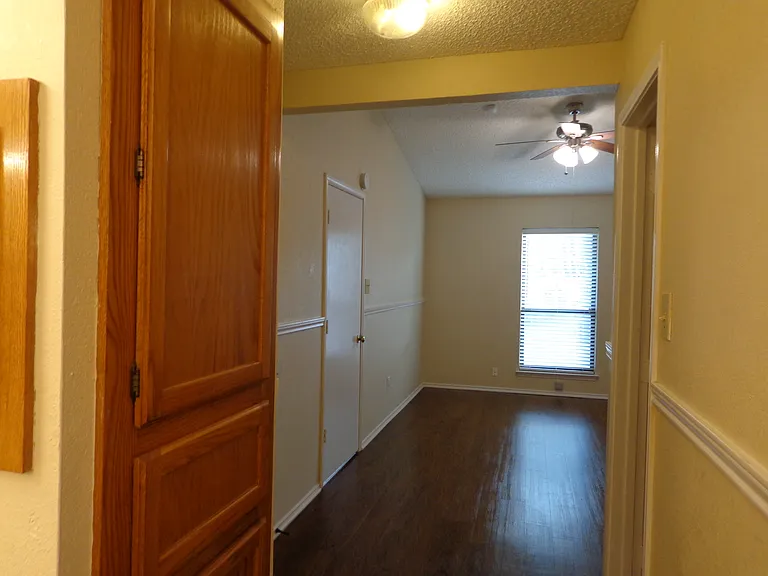 323 Iberis Dr — Photo 18
