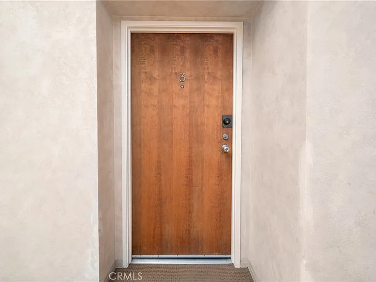 1234 Granville Ave #3 — Photo 3