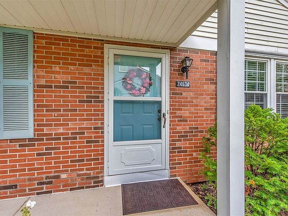 3rd image of 24634 N Meadow Dr
