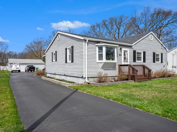 2685 McArthur St, Muskegon, MI 49444