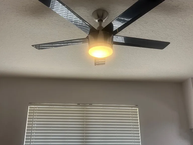 88 - Bedroom Ceiling Fan
Modern ceiling fan with lighting in upstairs bedroom _ helps maintain comfort & airflow.