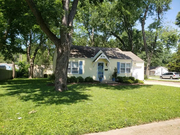 8100 Hardy St, Overland Park, KS 66204