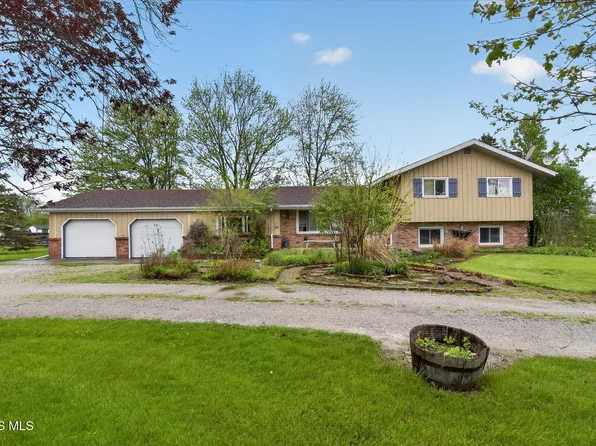 28141 Glenwood Rd, Perrysburg, OH 43551