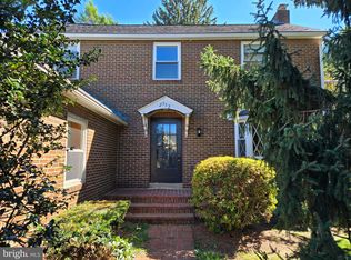 2552 Garfield Ave, West Lawn, PA 19609