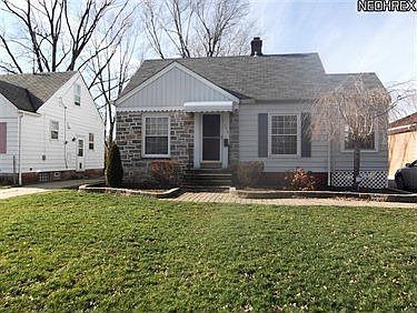 1st image of 790 E 250th St