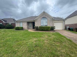 5359 Farm Ridge Dr, Memphis, TN 38141