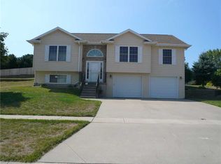 4005 Deer Valley Dr, Marion, IA 52302