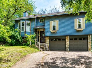 219 Wagonwheel Dr, Jefferson City, MO 65109