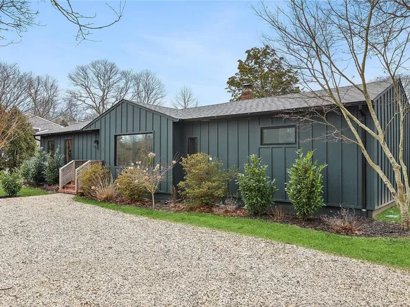 14 Jones Road, East Quogue, NY 11942