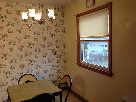 5th image of 685 N Elmwood Ave