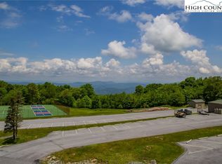 301 Pinnacle Inn Rd #3312, Banner Elk, NC 28604