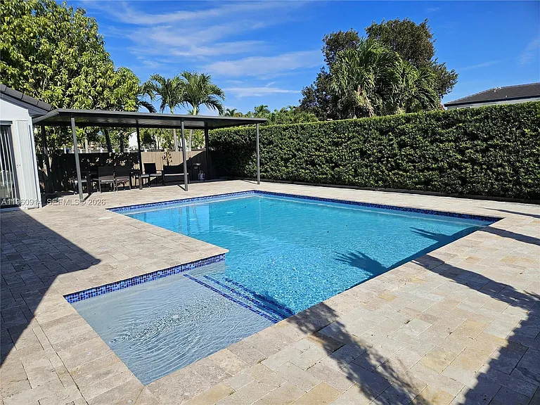 7301 SW 159th Ave — Photo 5