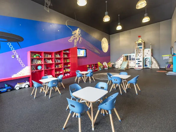 424 West End Avenue image 10 of 15