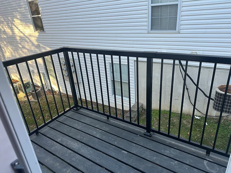 509 Monroe St #4 — Photo 11