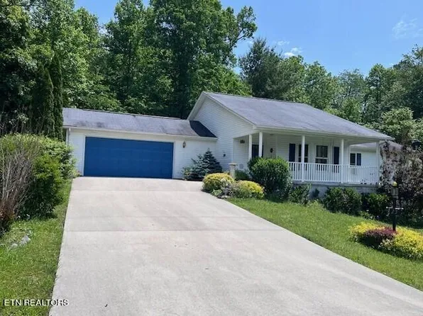 23 Evergreen Pl, Sparta, TN 38583