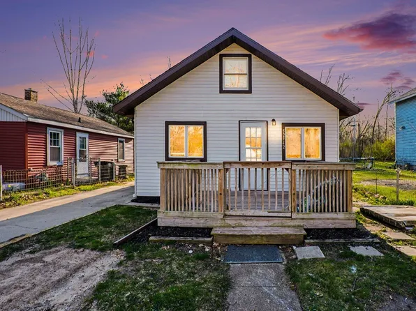 52942 Marks St, South Bend, IN 46637