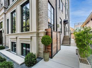 1824 N Howe St, Chicago, IL 60614