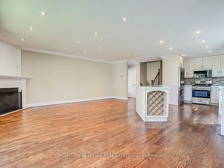 37 Dallington Dr — Photo 19