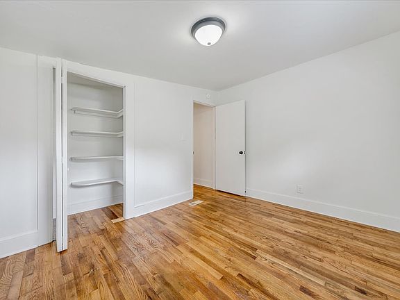 5th image of 3453 Westmoreland Dr