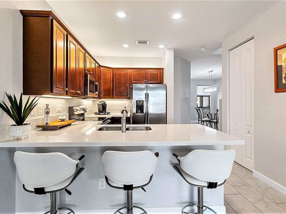 Open Kitchen perfect for entertaining!