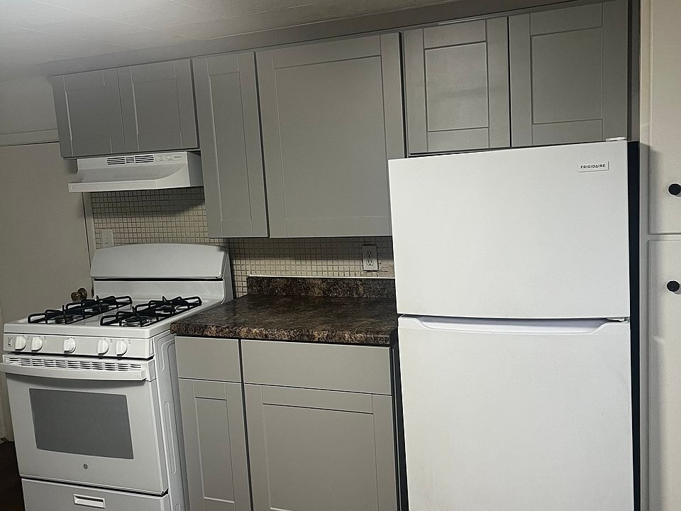 1st image of 304 Dwight St #2