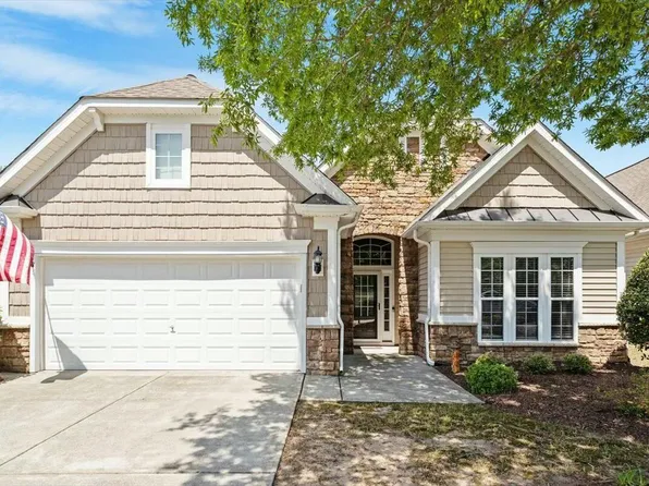 803 Footbridge Pl, Cary, NC 27519