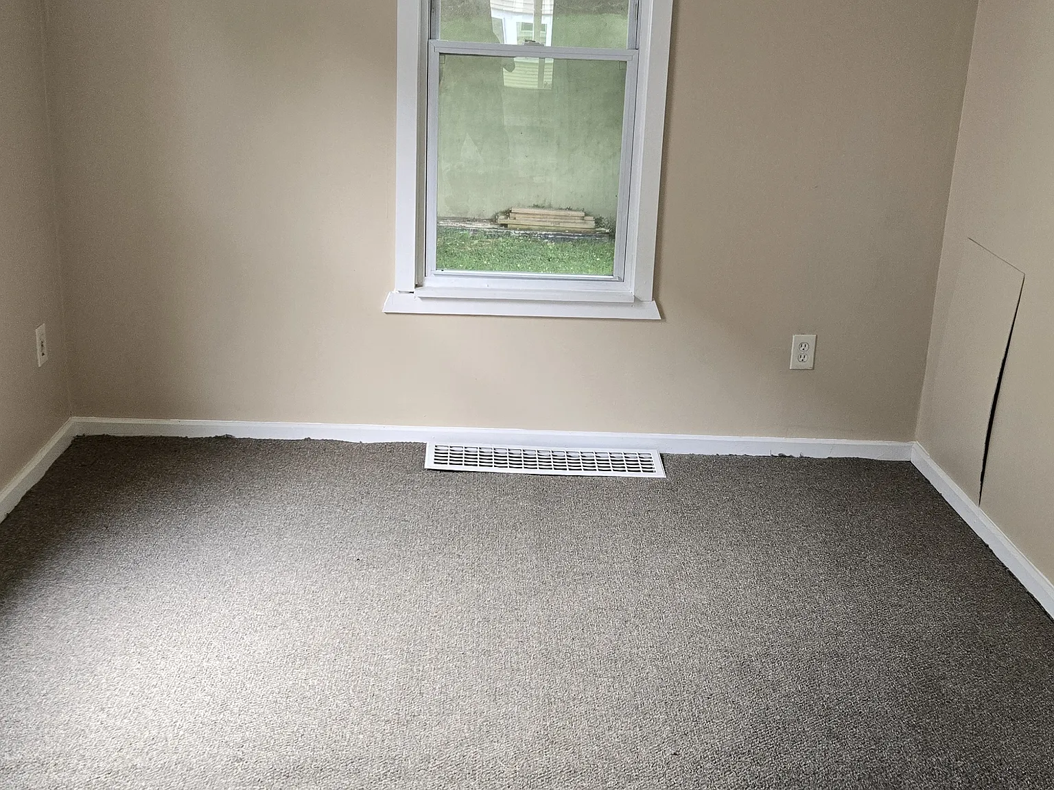 2 bed, $1,200 — Photo 4