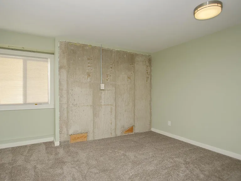 521 E 3300 N #2 — Photo 9