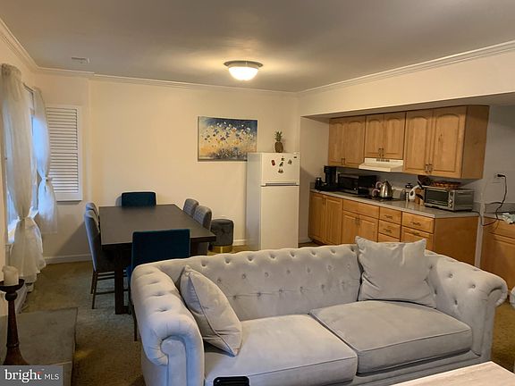 3rd image of 5800 Edson Ln #2