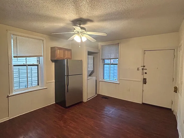 2718 N Wilton Ave #1 — Photo 5