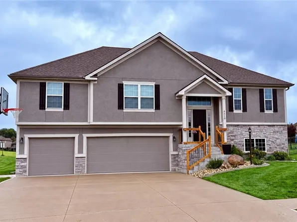 4210 Lake Crest Court St, Joseph, MO 64505