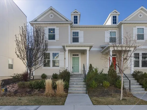 6321 W Moon Dr, South Jordan, UT 84009