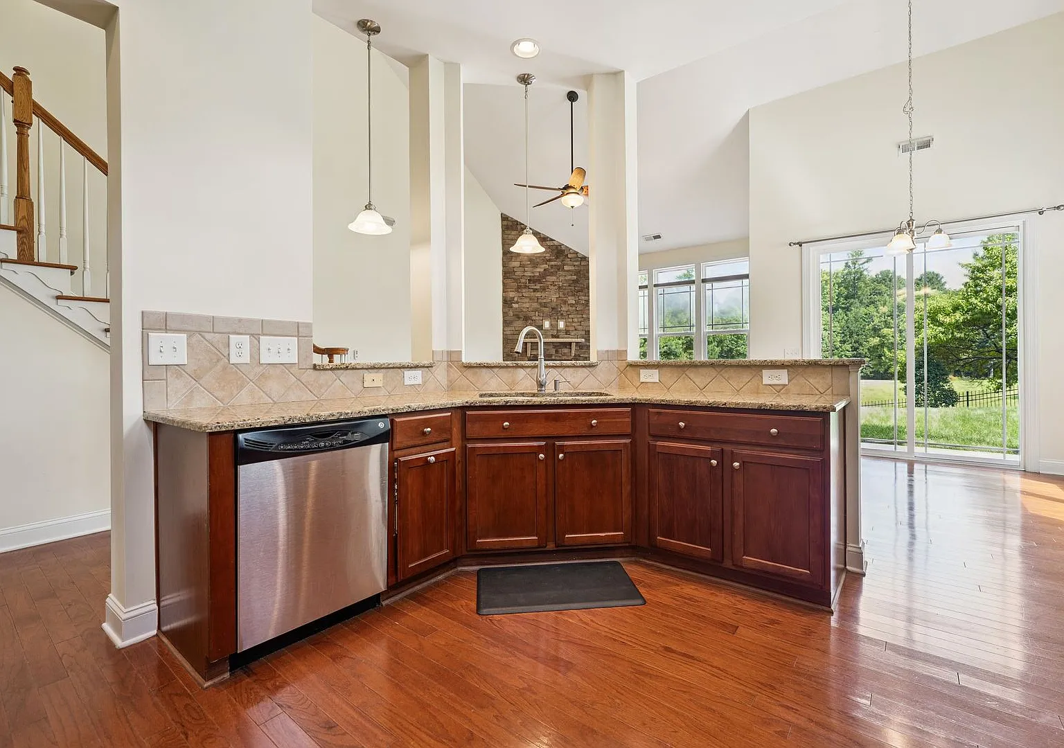 Application Pending--Beautiful home in a Quiet Cul-de-Sac with Solar savings! Half off first mont... — Photo 2