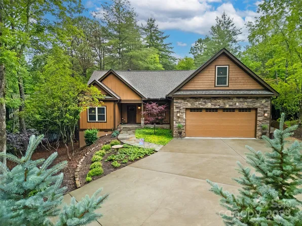 321 Middle Connestee Trl, Brevard, NC 28712