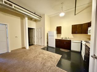 1319 5th Ave APT 311, Moline, IL 61265