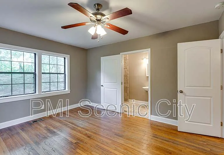 4717 Beverly Kay Dr — Photo 20