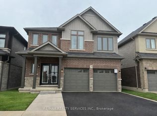 236 Longboat Run W, Brantford, ON N3T 0P3