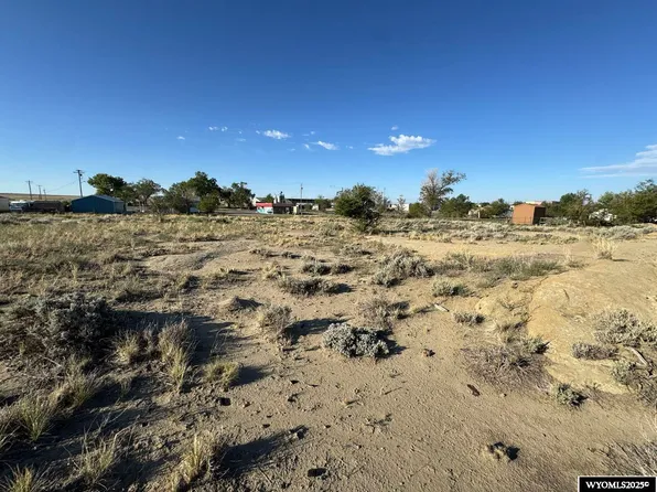 E 3rd St, Shoshoni, WY 82649