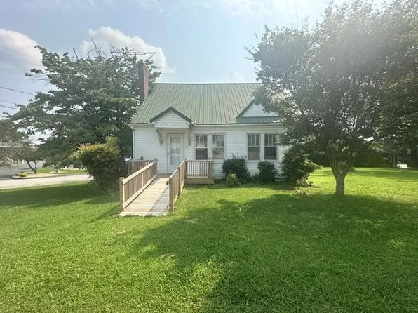331 Foutch Dr, Cookeville, TN 38501