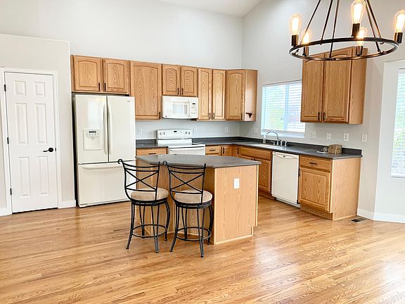 Spacious Kitchen